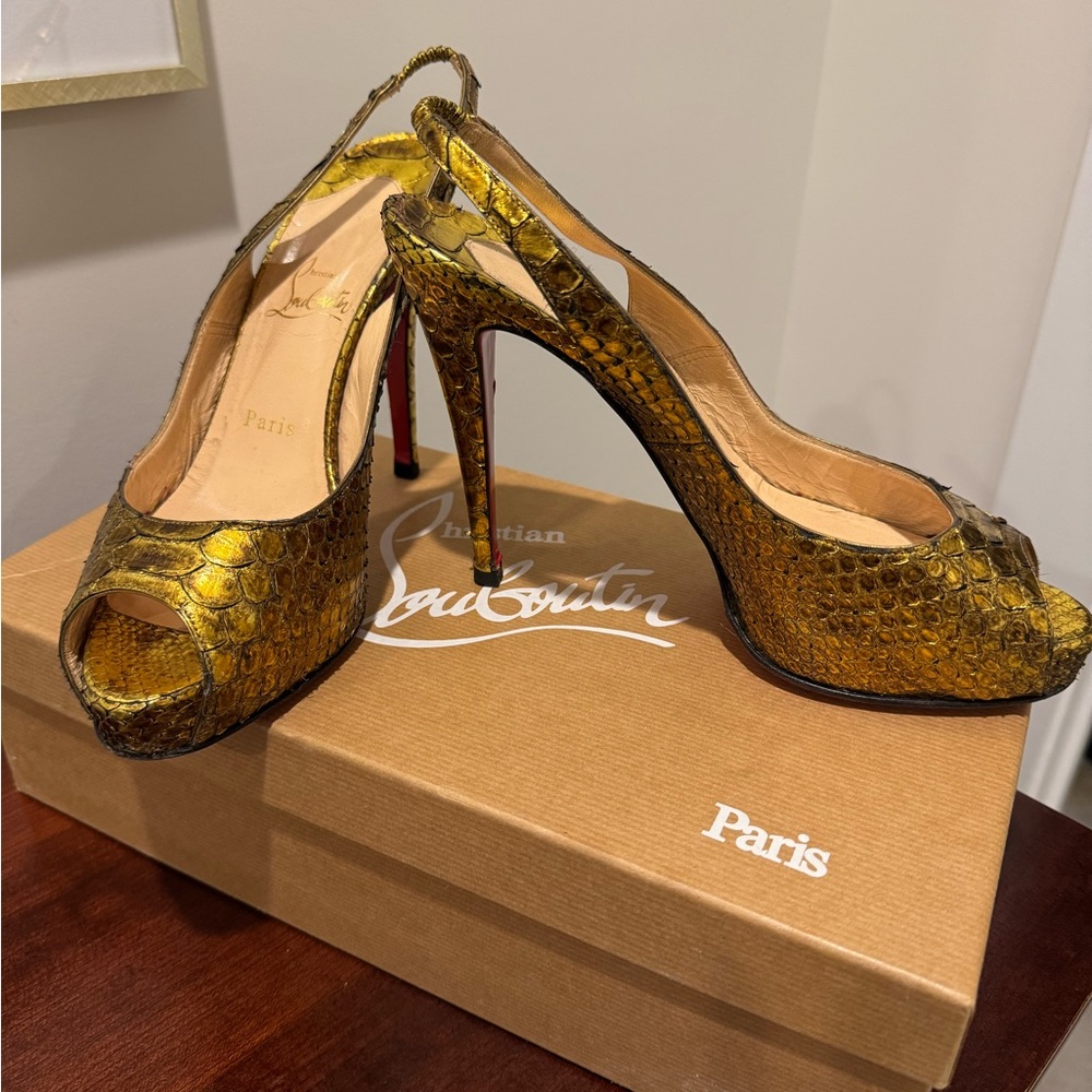 Christian Louboutin Gold Python Leather Peep Toe Slingback Heels